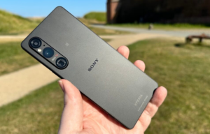 Справжній інструмент для професіоналів: розбираємо особливості Sony Xperia 1 V 📱